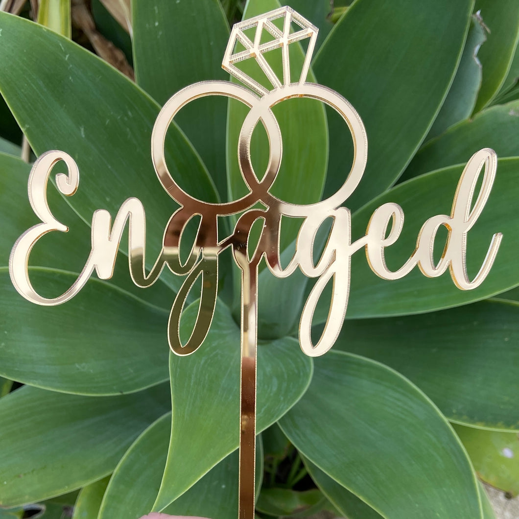 Cake Topper - Engaged